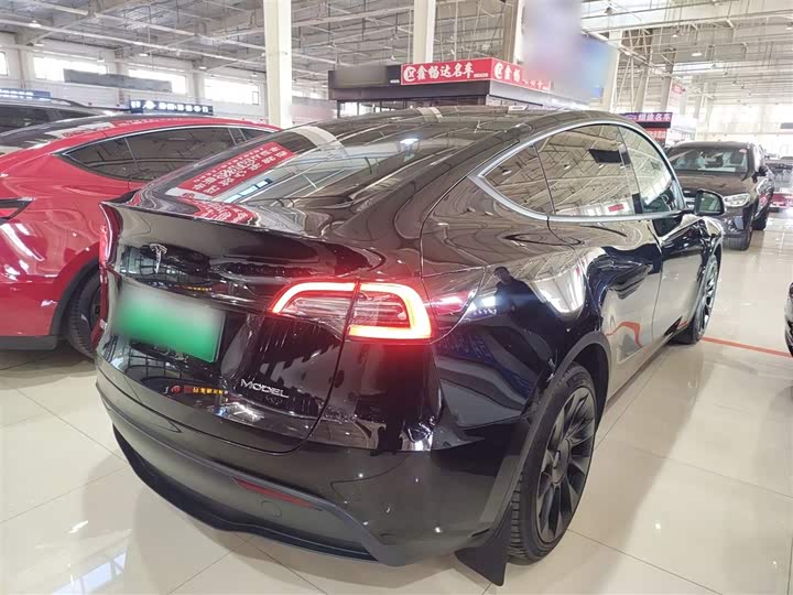 Фото 7 - Tesla Model Y