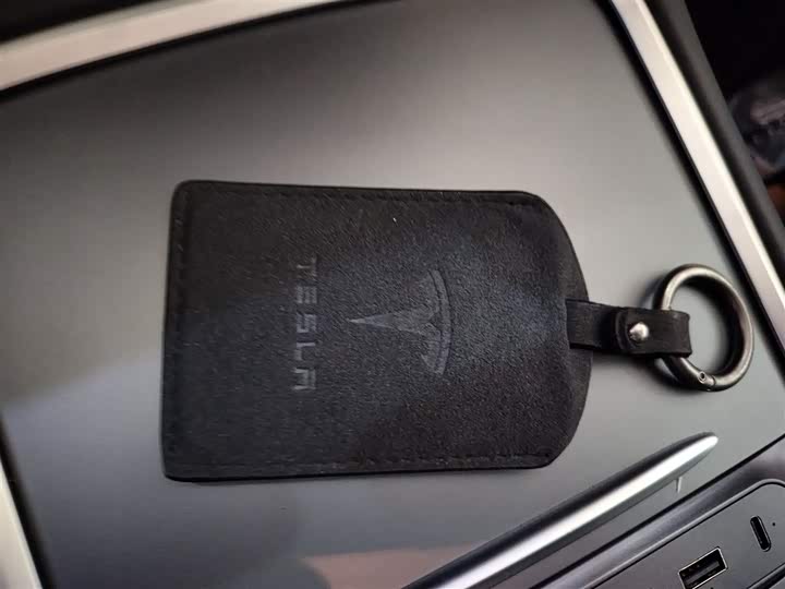 Фото 9 - Tesla Model Y