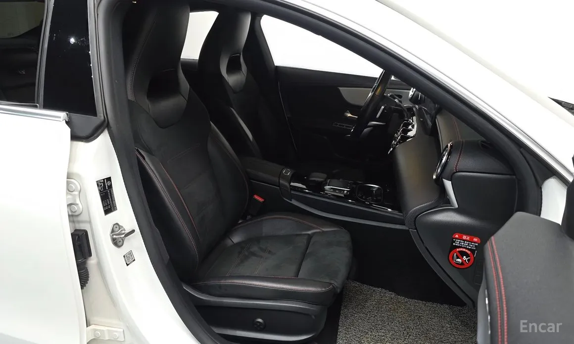 Фото 10 - Mercedes-Benz CLA-Class