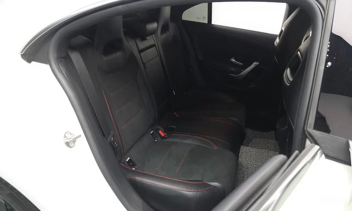 Фото 12 - Mercedes-Benz CLA-Class