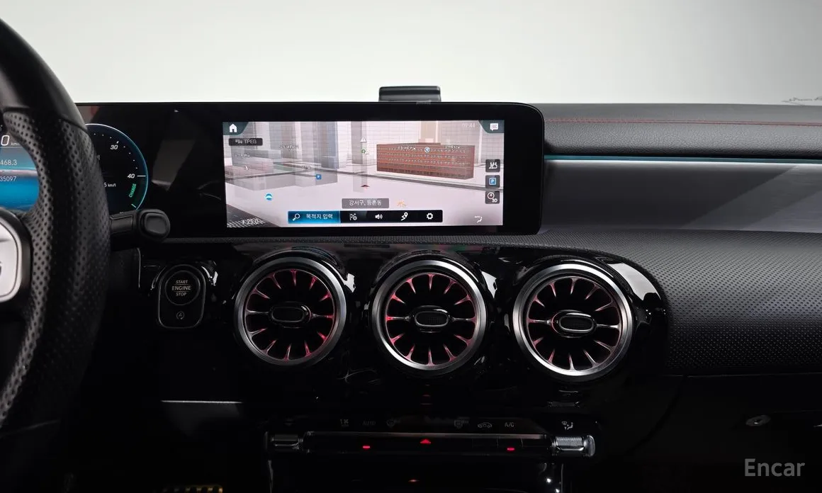 Фото 14 - Mercedes-Benz CLA-Class