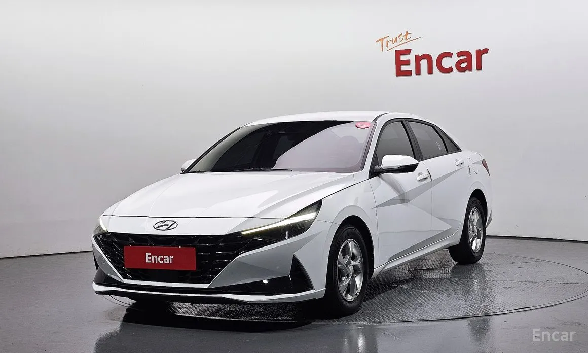 Фото 1 - Hyundai Avante