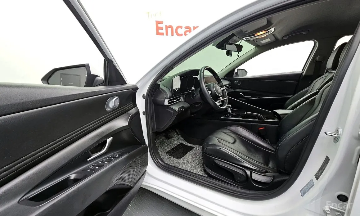 Фото 10 - Hyundai Avante