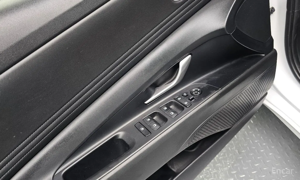 Фото 14 - Hyundai Avante