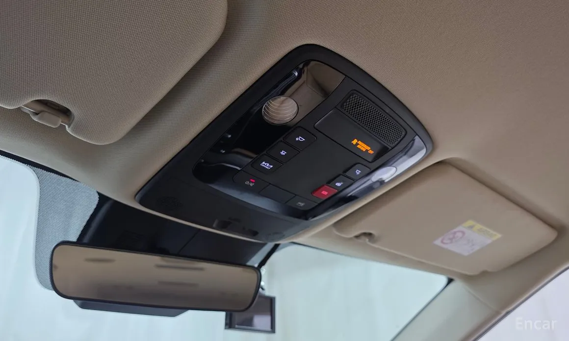 Фото 17 - Kia Carnival