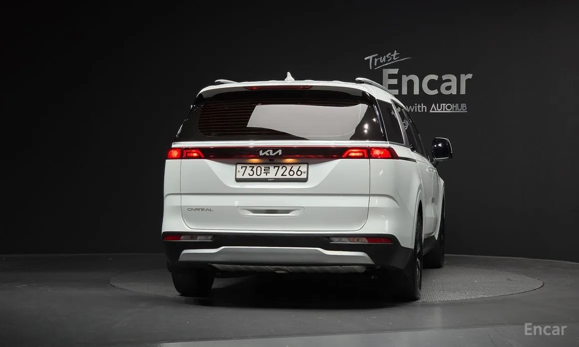 Фото 4 - Kia Carnival