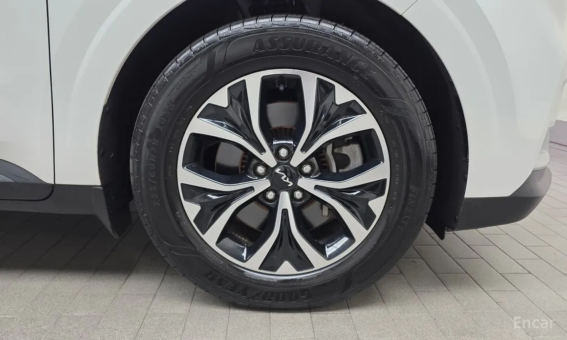 Фото 5 - Kia Carnival