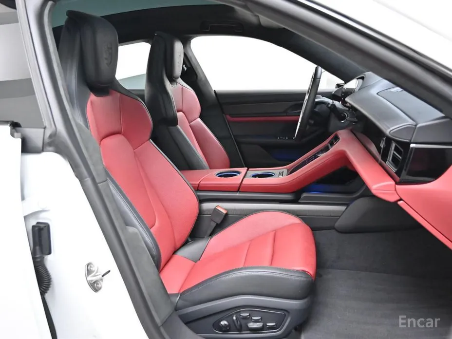 Porsche Taycan 2020 Turbo S