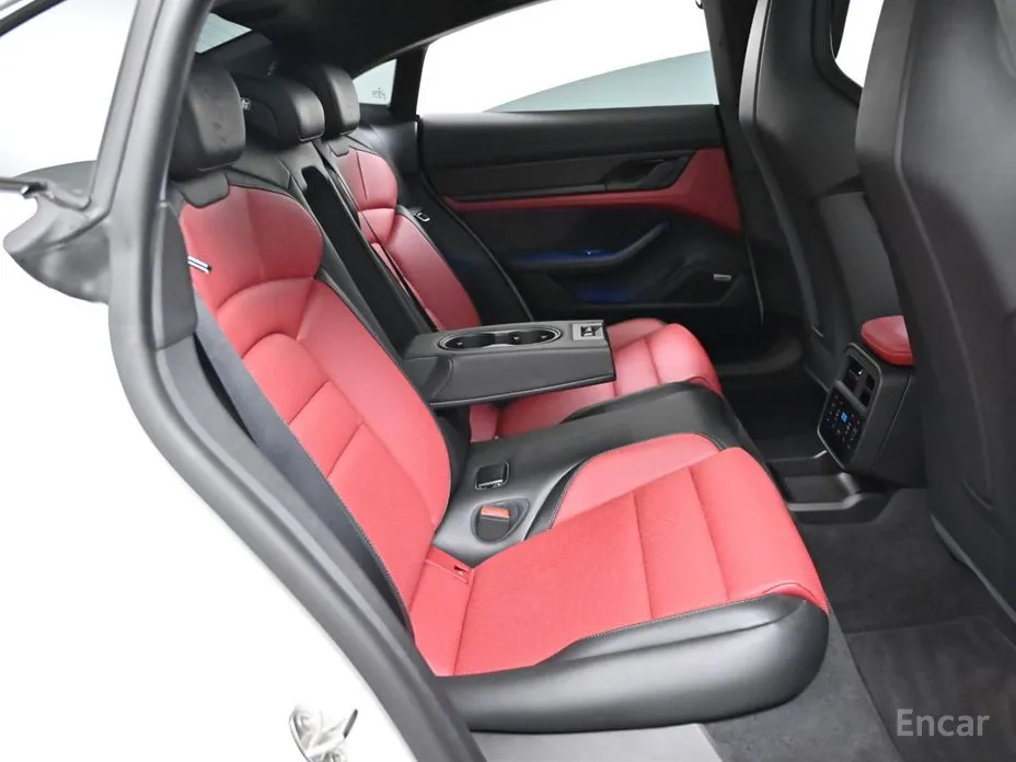 Porsche Taycan 2020 Turbo S