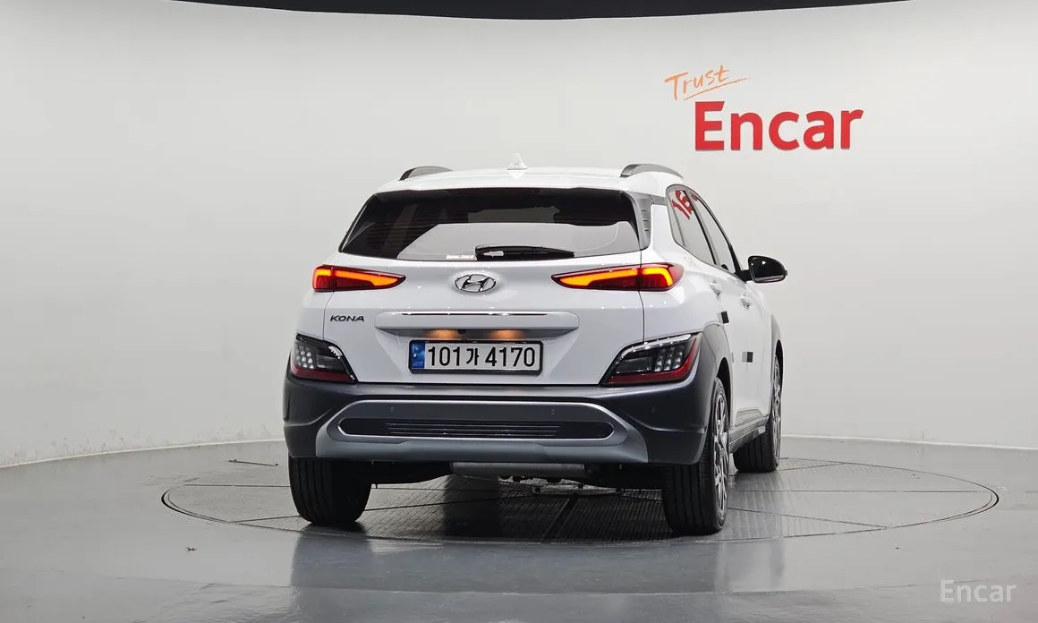 Фото 4 - Hyundai Kona