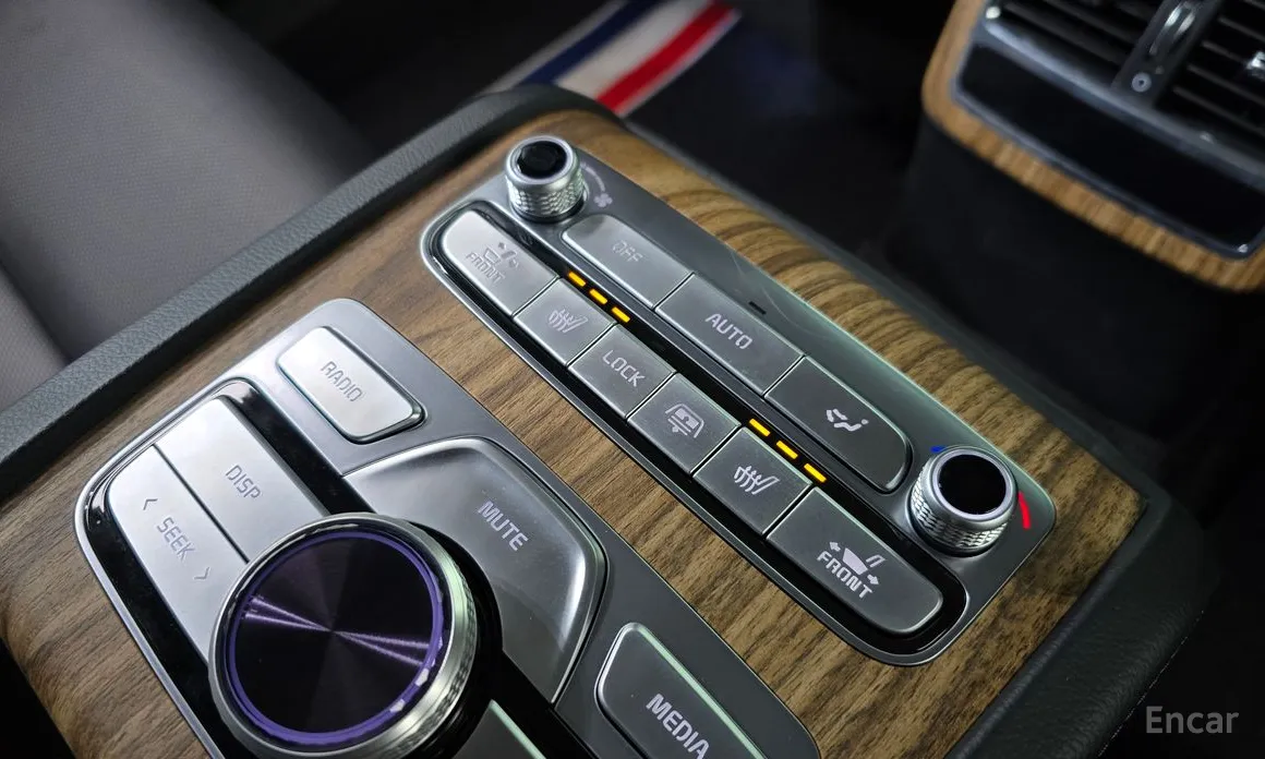 Фото 19 - Kia K9