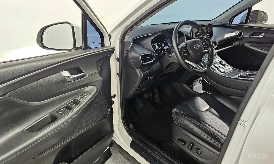 Фото 10 - Hyundai Santa Fe