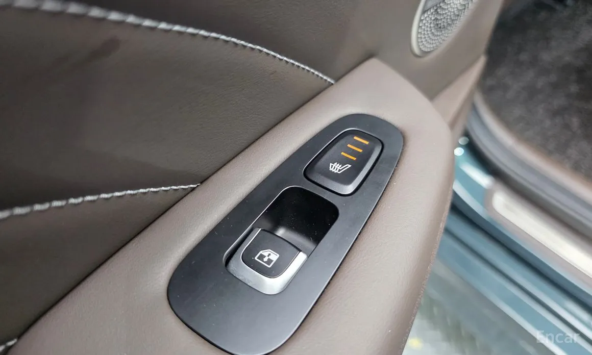 Photo 18 - Kia Stinger