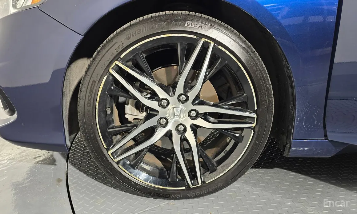 Фото 5 - Honda Accord