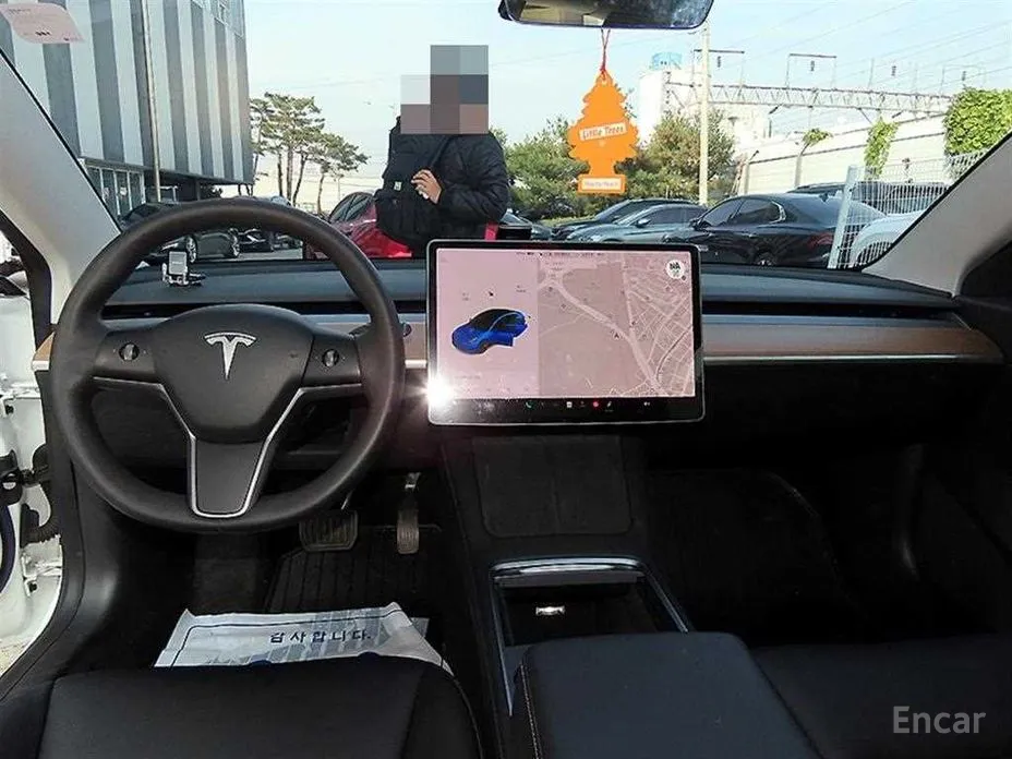 Фото 7 - Tesla Model 3