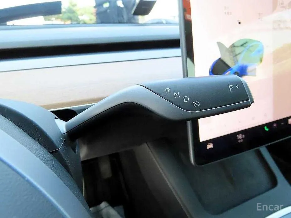 Фото 9 - Tesla Model 3