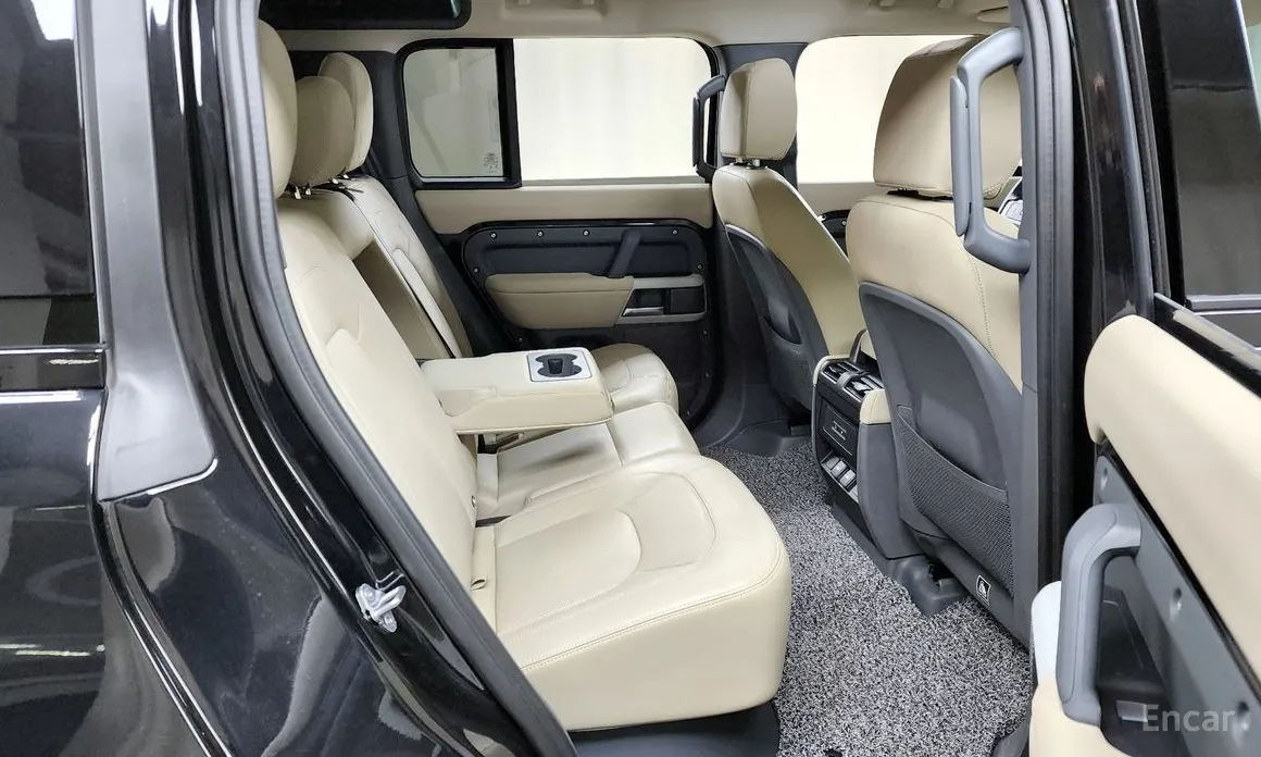 Фото 12 - Land Rover Defender