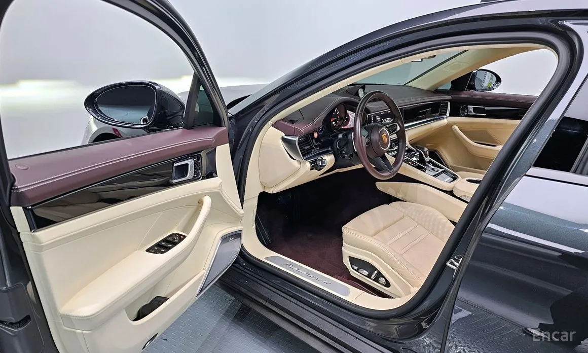 Фото 11 - Porsche Panamera