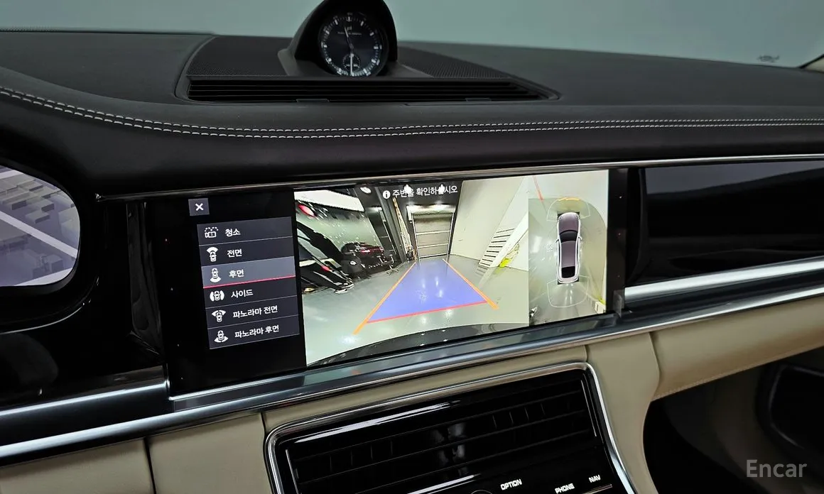 Фото 16 - Porsche Panamera