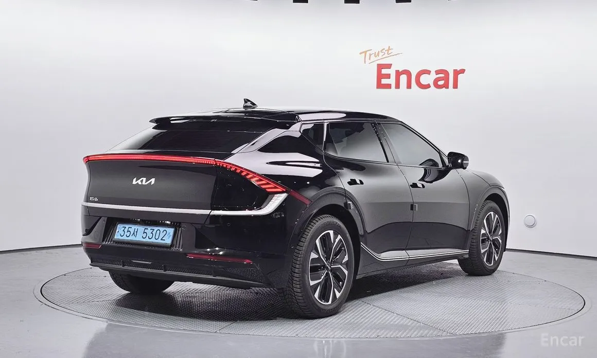 Фото 2 - Kia EV6