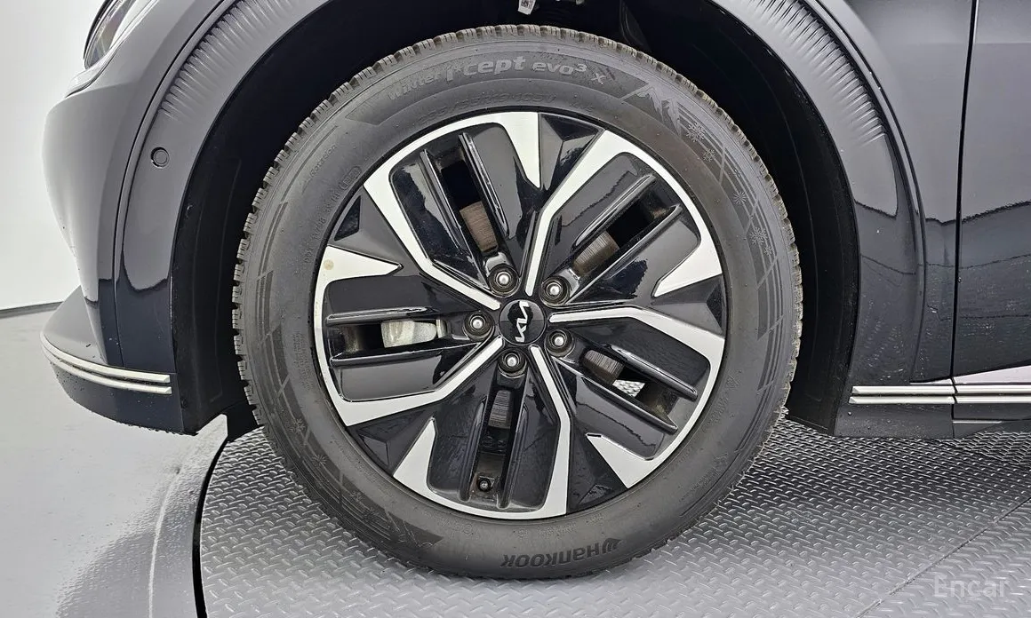 Фото 5 - Kia EV6