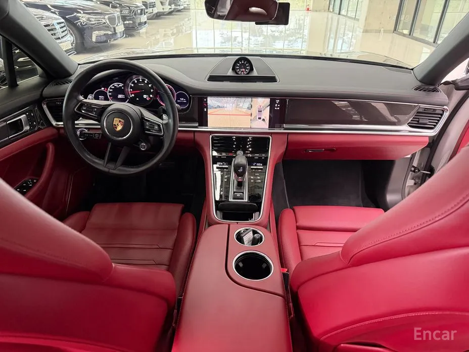 Фото 7 - Porsche Panamera