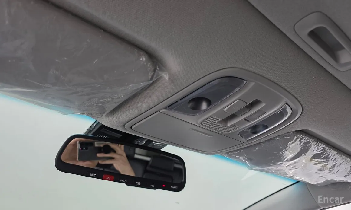 Фото 17 - Kia Niro