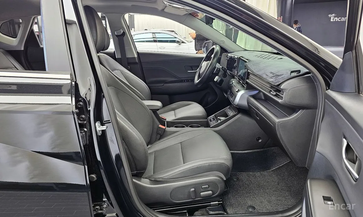 Фото 11 - Hyundai Kona