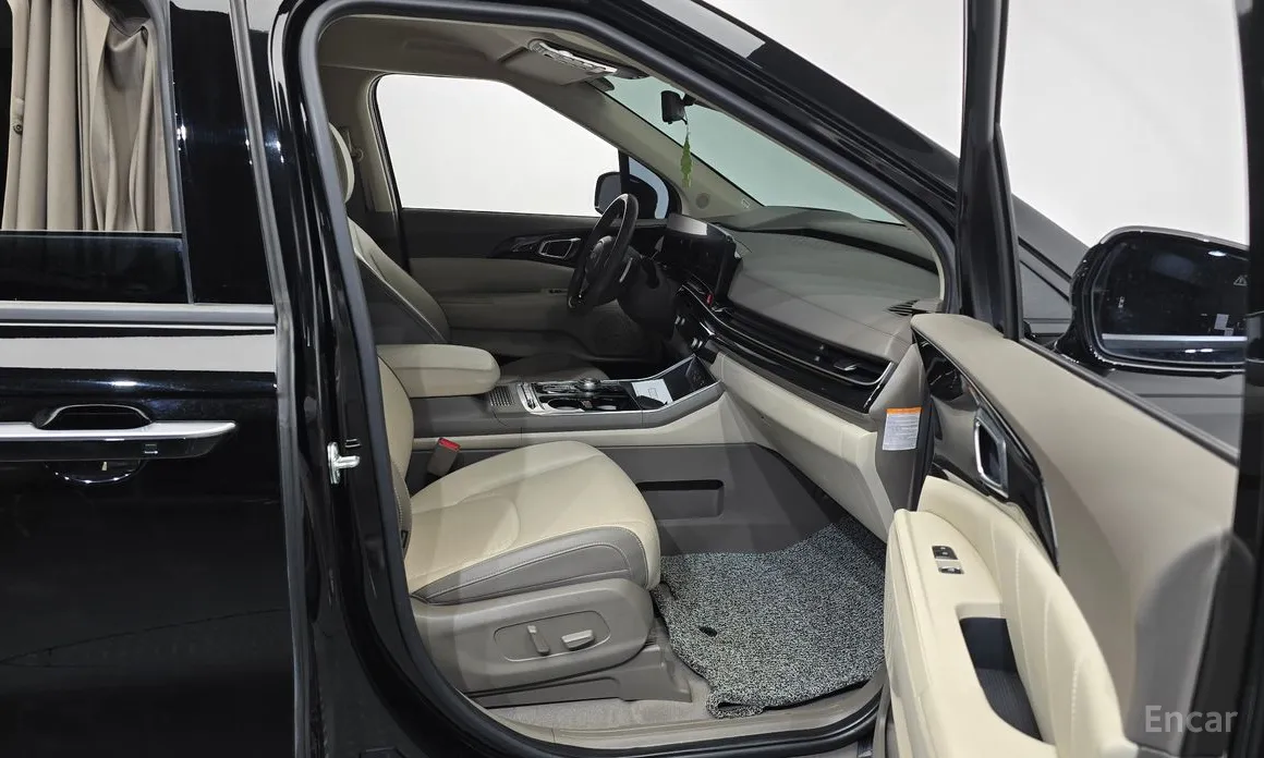 Фото 11 - Kia Carnival