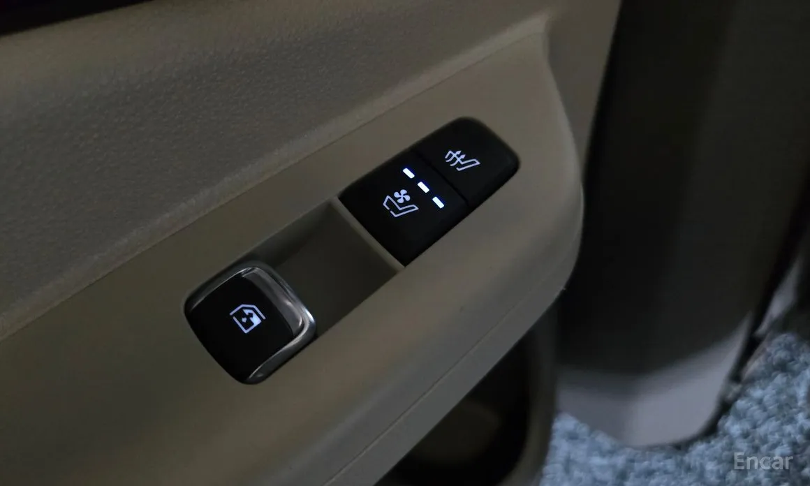 Фото 19 - Kia Carnival