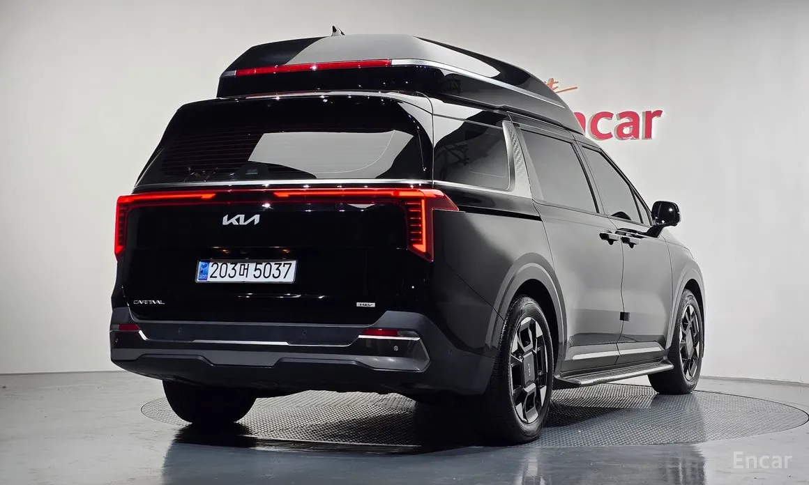 Фото 2 - Kia Carnival