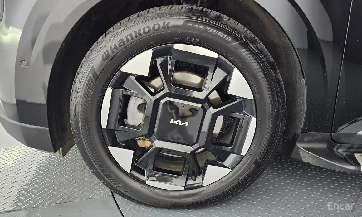 Фото 5 - Kia Carnival