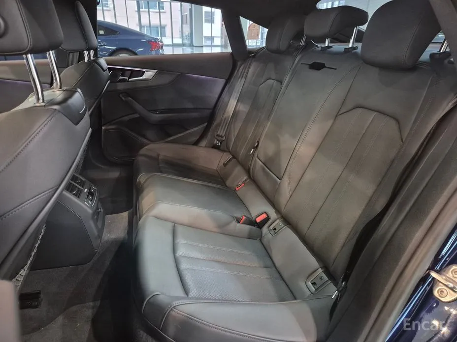 Фото 11 - Audi A5