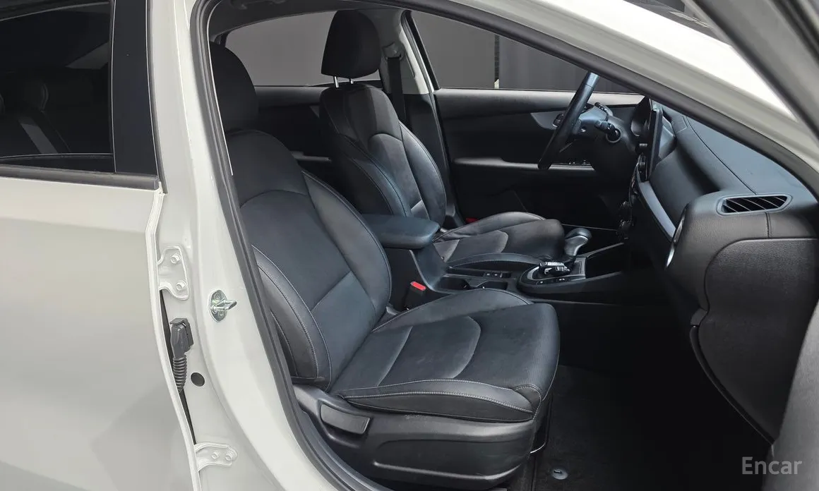 Фото 12 - Kia K3