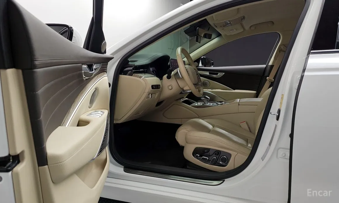 Фото 10 - Kia K9