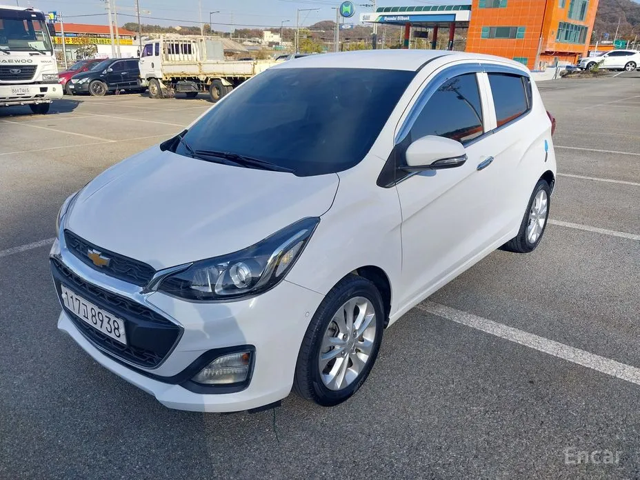 Фото 2 - Chevrolet Spark