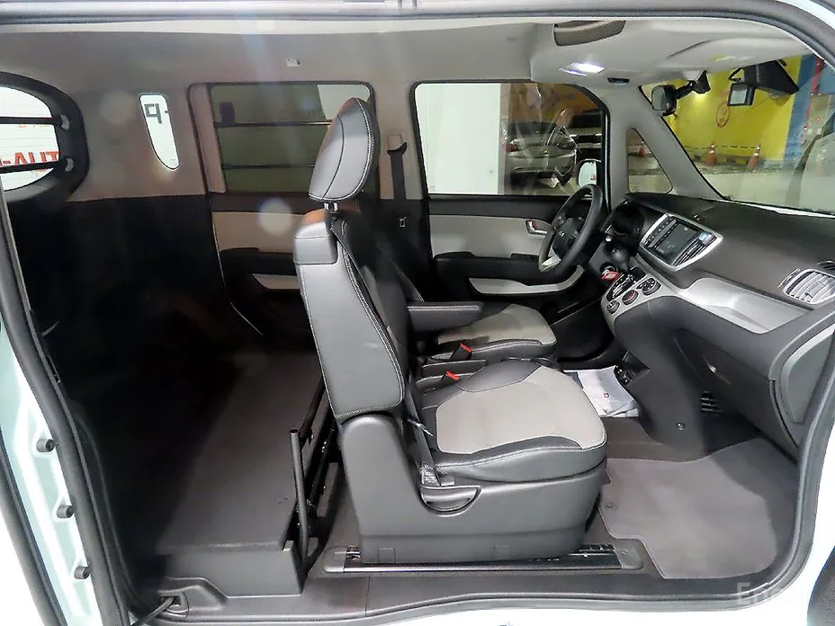 Фото 8 - Kia Ray