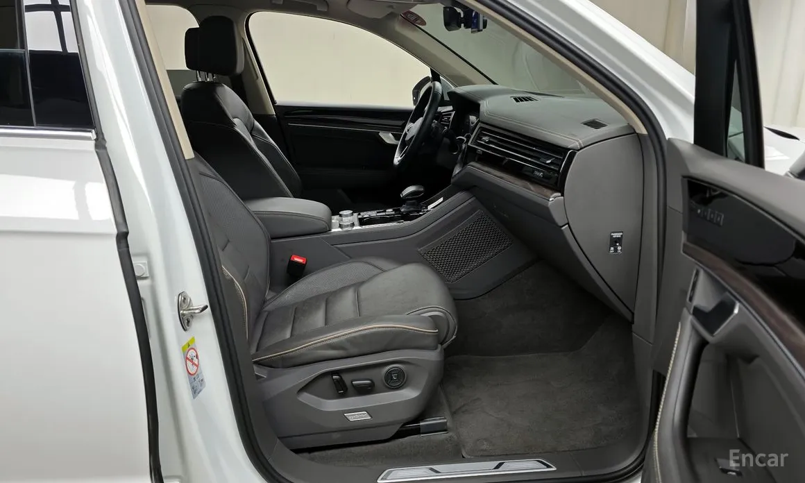 Фото 10 - Volkswagen Touareg