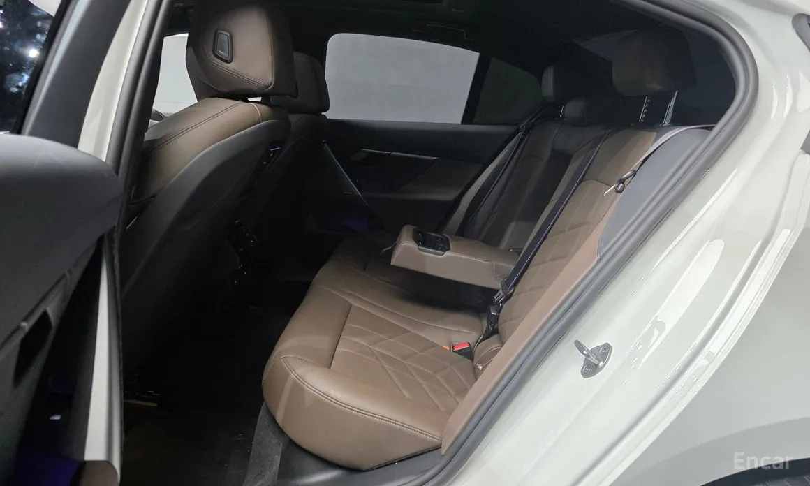 Фото 12 - BMW 5 Series