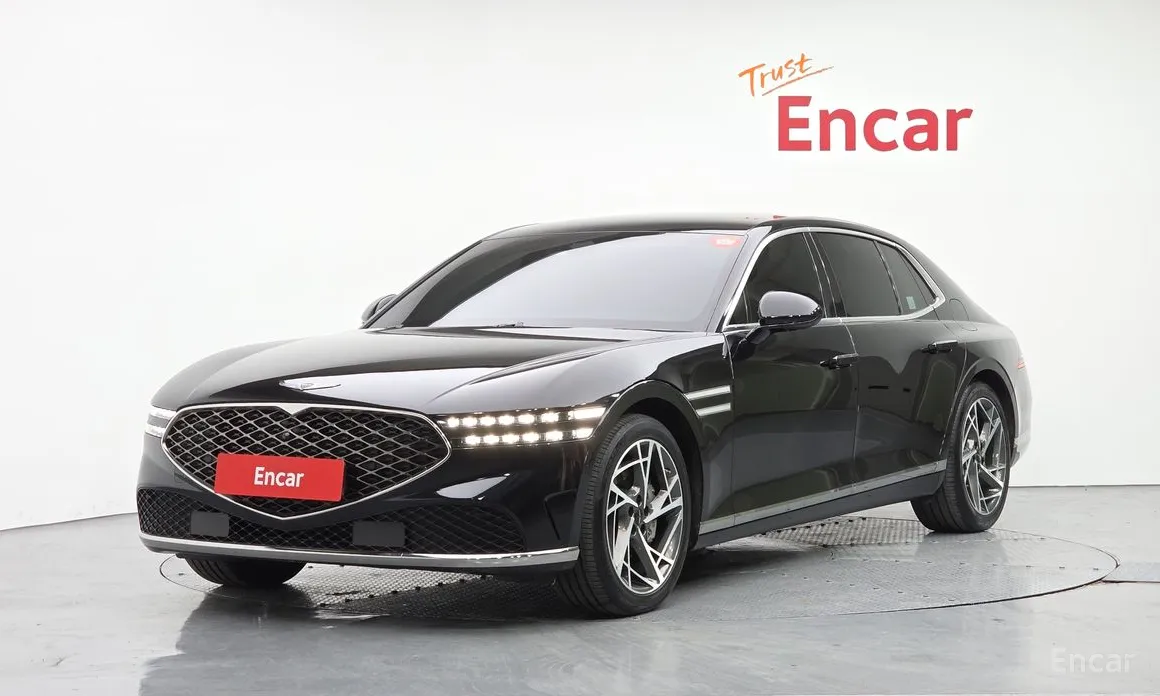 Фото 1 - Genesis G90