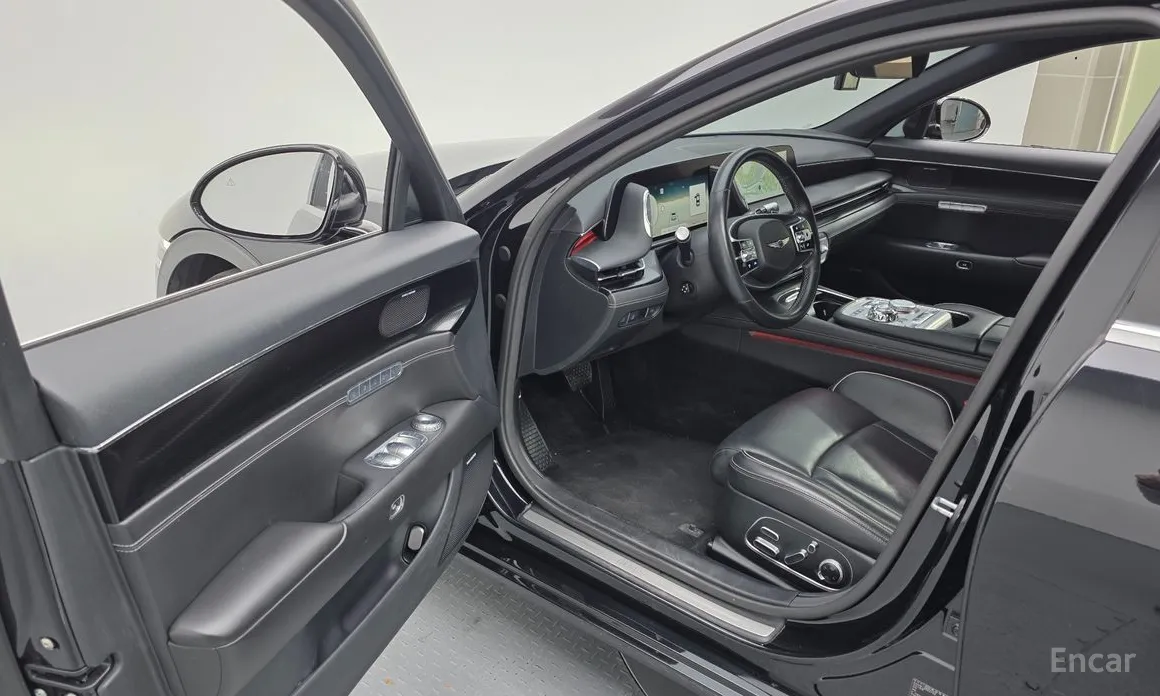 Фото 10 - Genesis G90