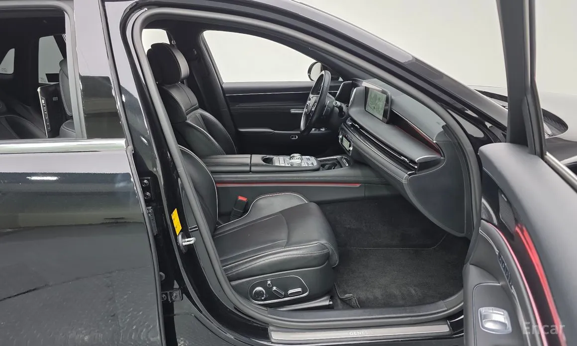 Фото 11 - Genesis G90