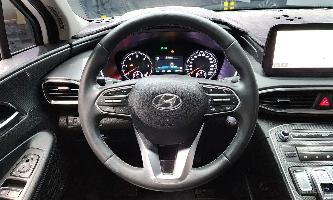 Фото 13 - Hyundai Santa Fe