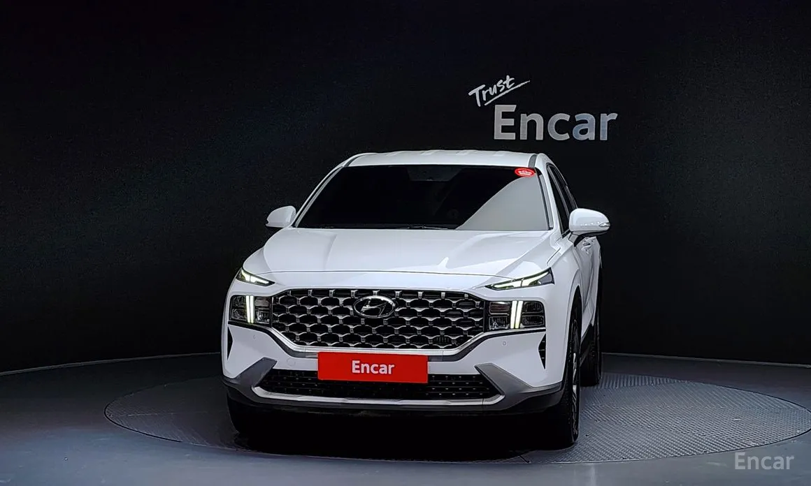 Фото 3 - Hyundai Santa Fe