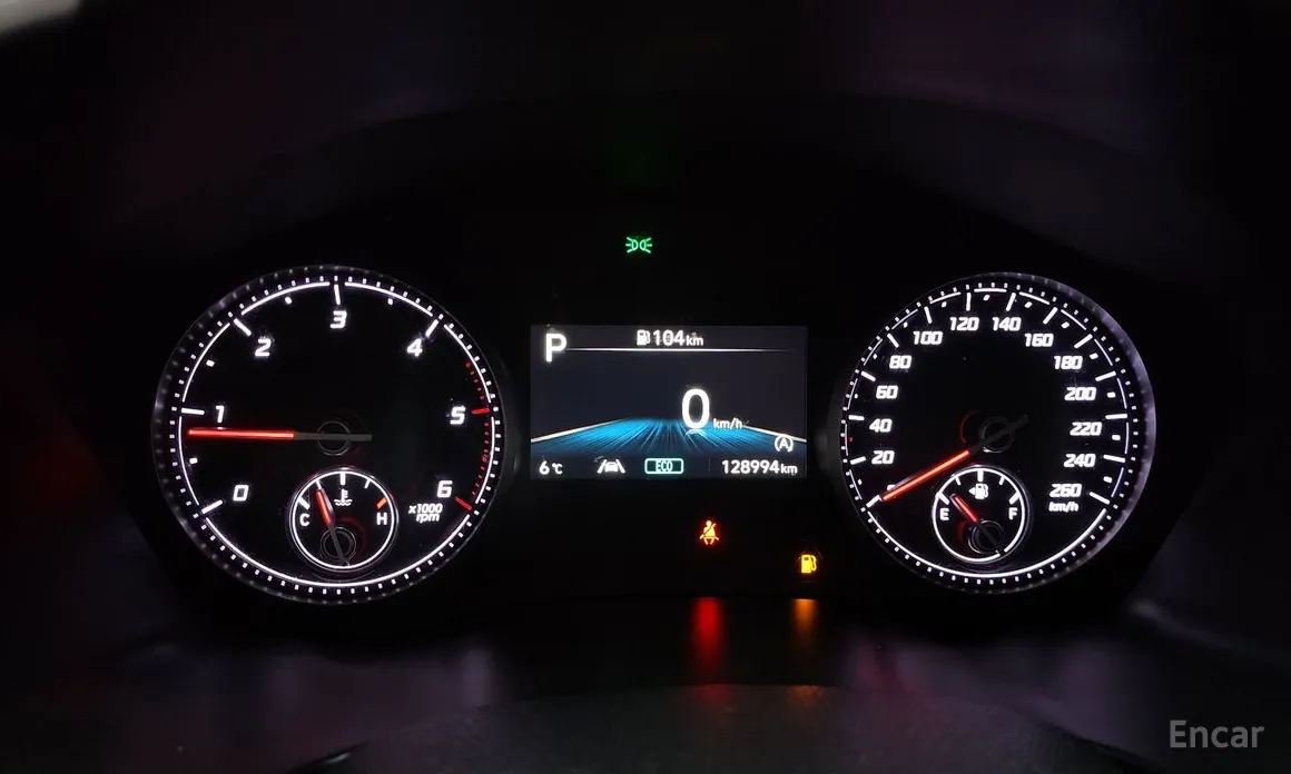 Фото 8 - Hyundai Santa Fe