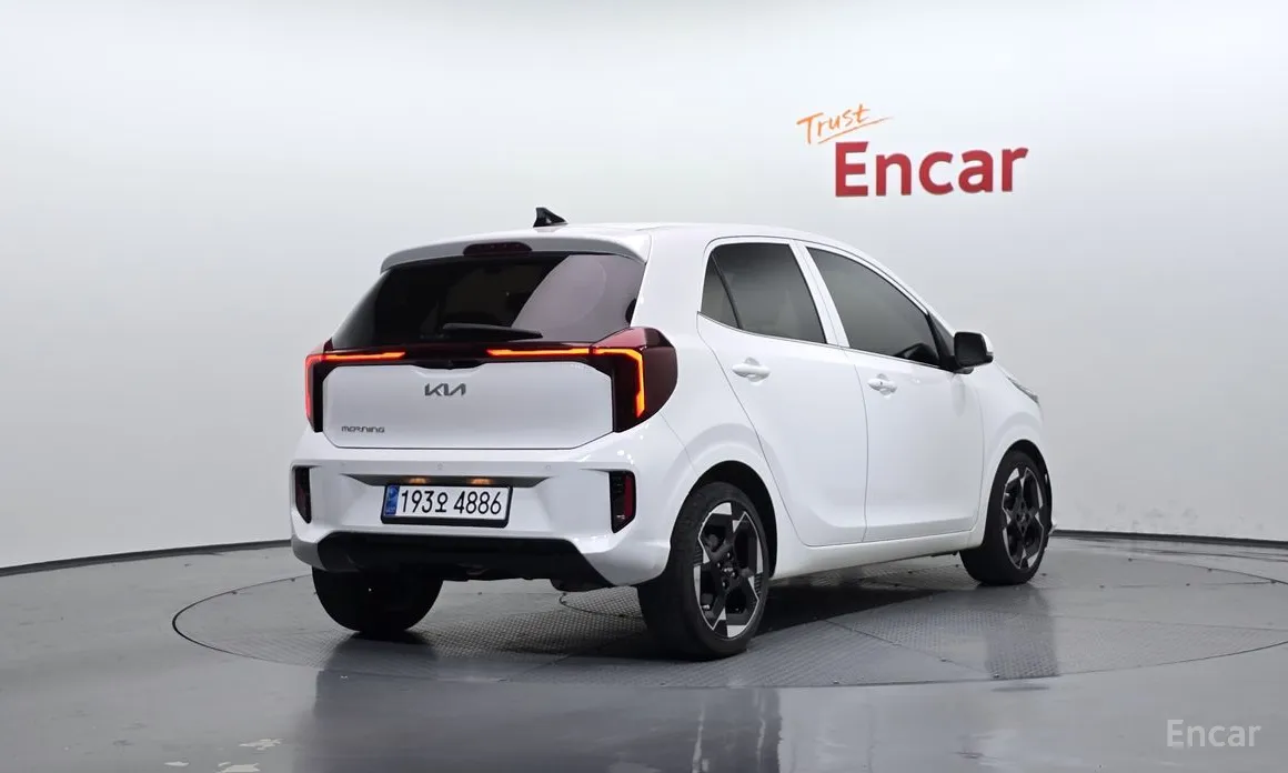 Фото 2 - Kia Morning
