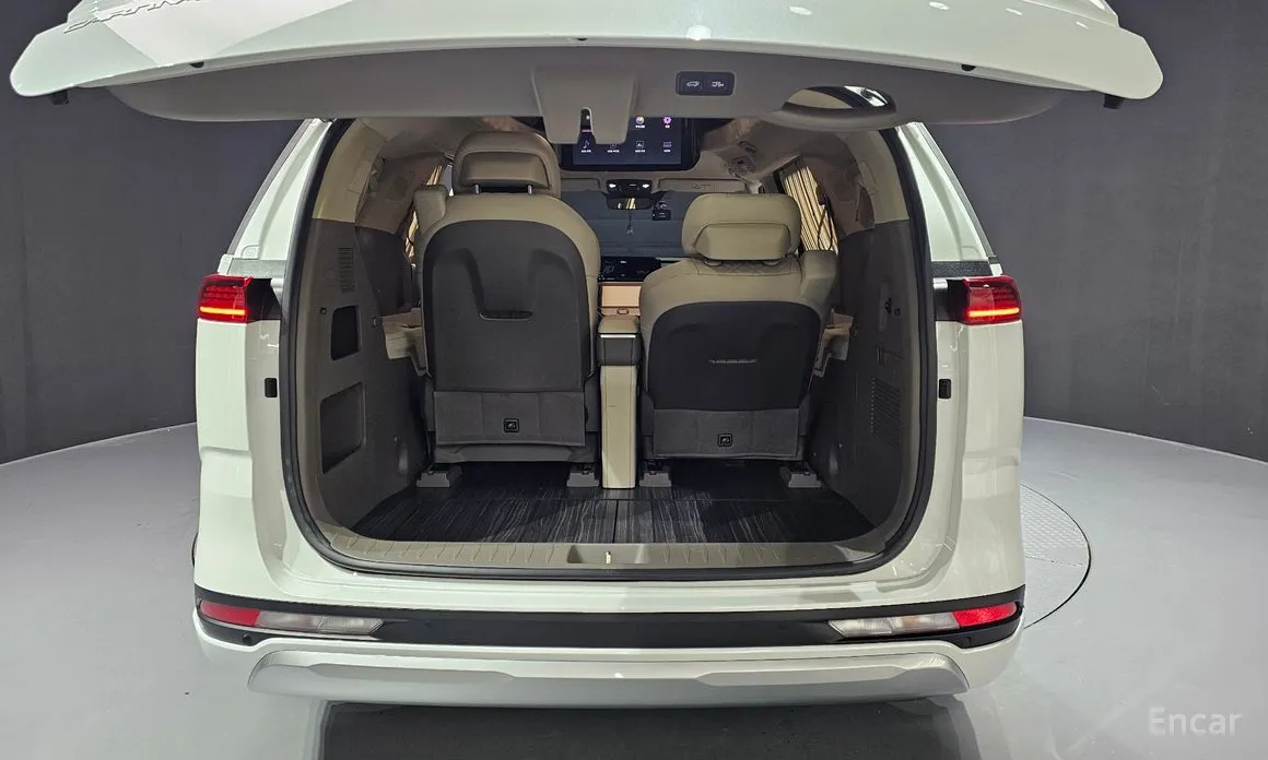 Фото 20 - Kia Carnival