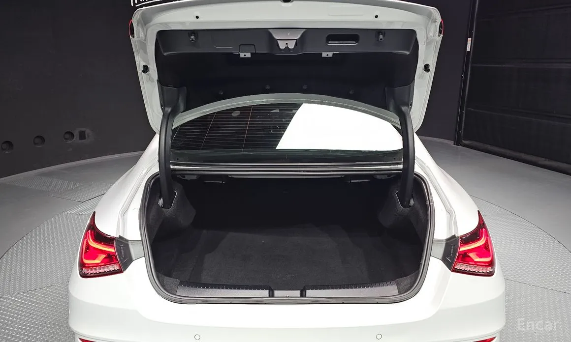 Фото 20 - Mercedes-Benz CLA-Class