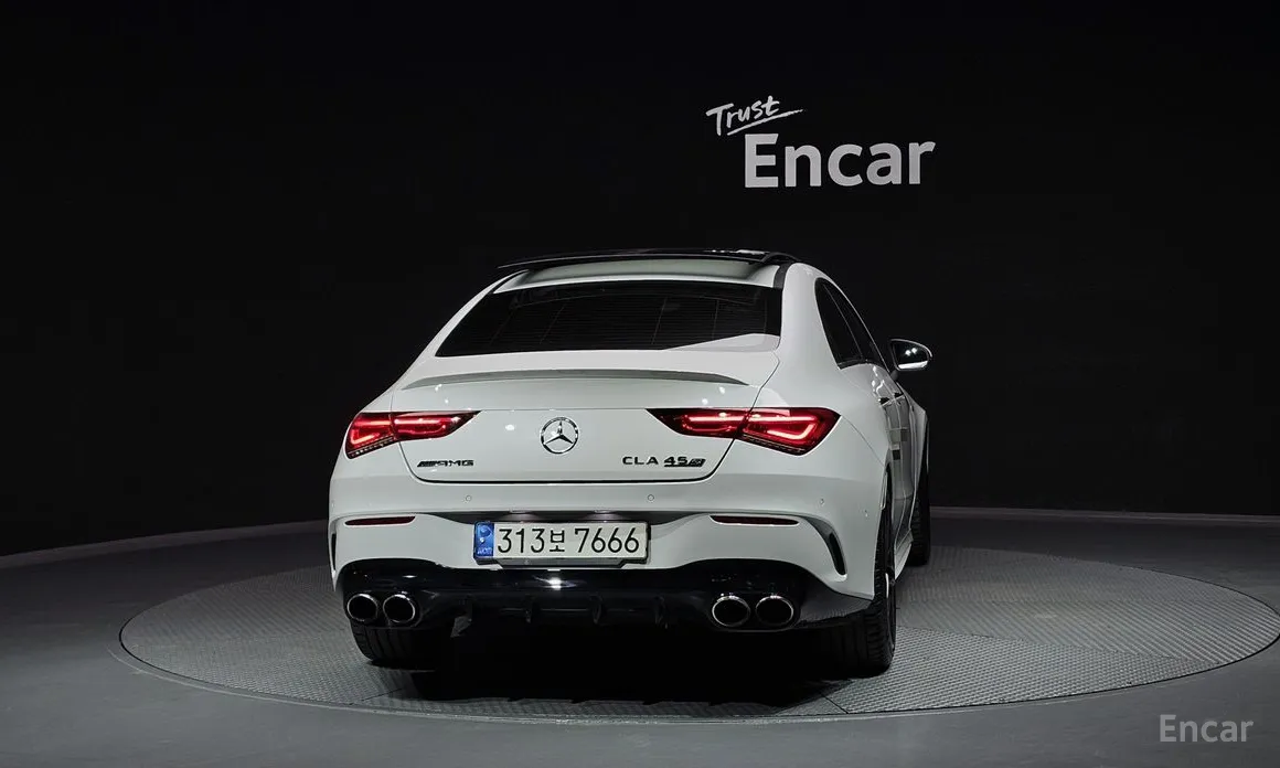 Фото 4 - Mercedes-Benz CLA-Class