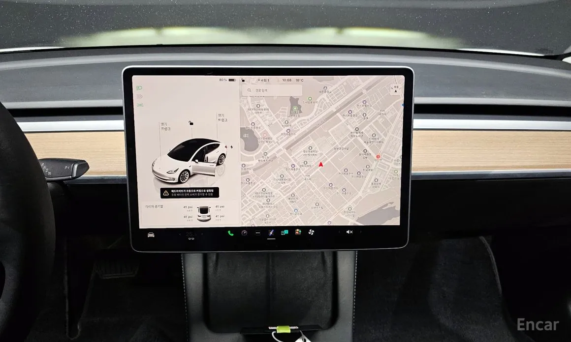 Фото 14 - Tesla Model 3